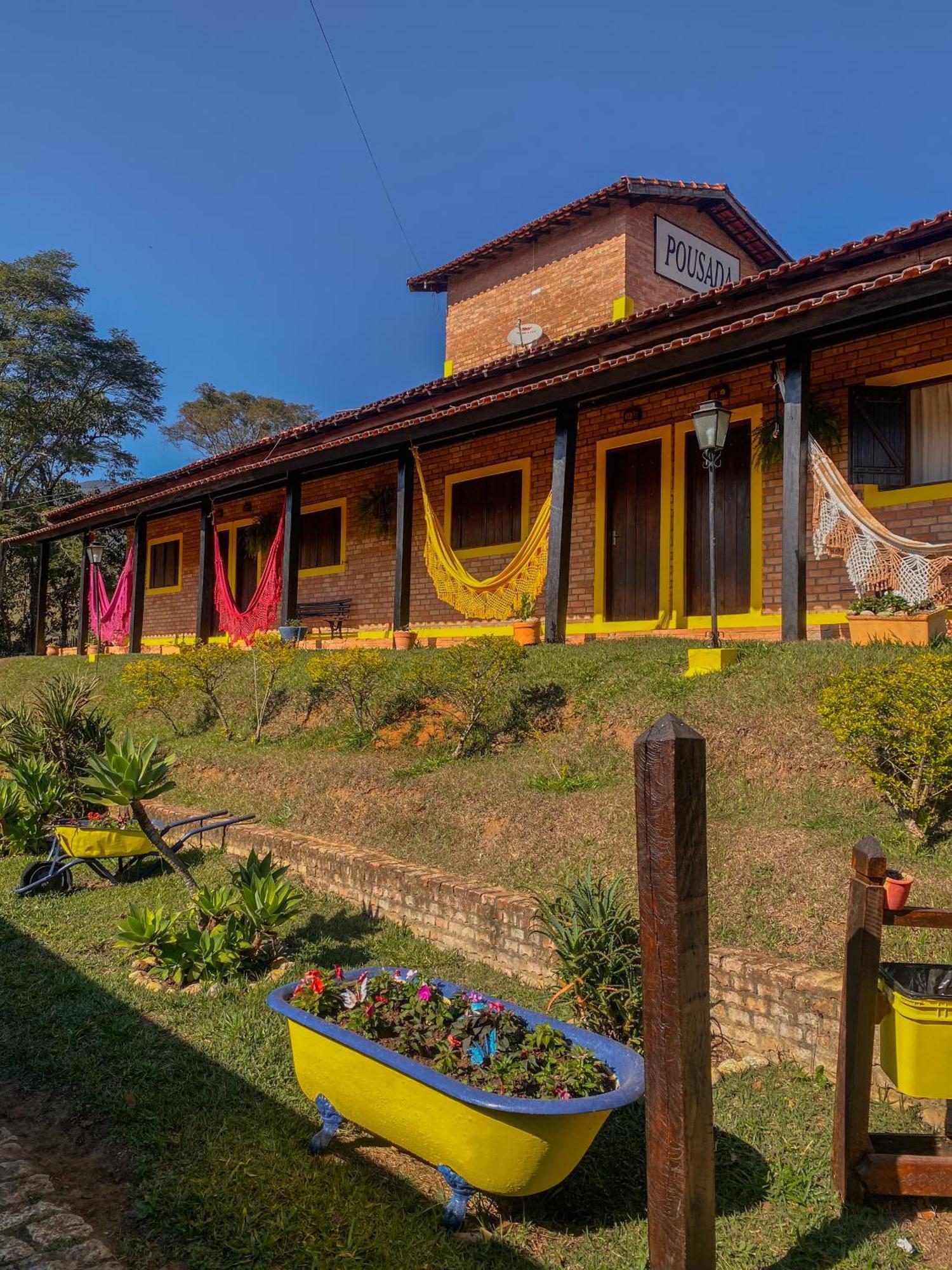 Pousada E Restaurante Casarao Passa Quatro Exterior photo
